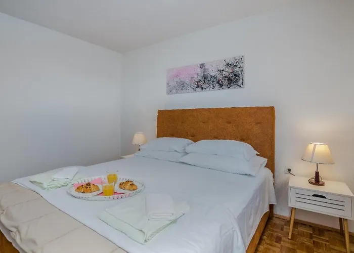 Apartmani Nada